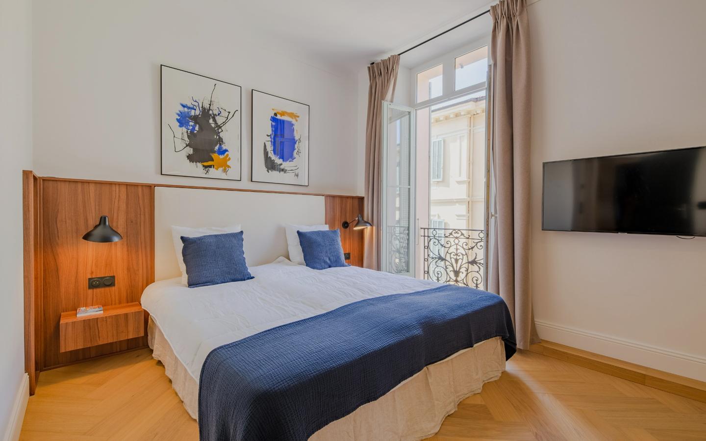 Guitare-24-Cote-dAzur-Homebase-6 Cannes