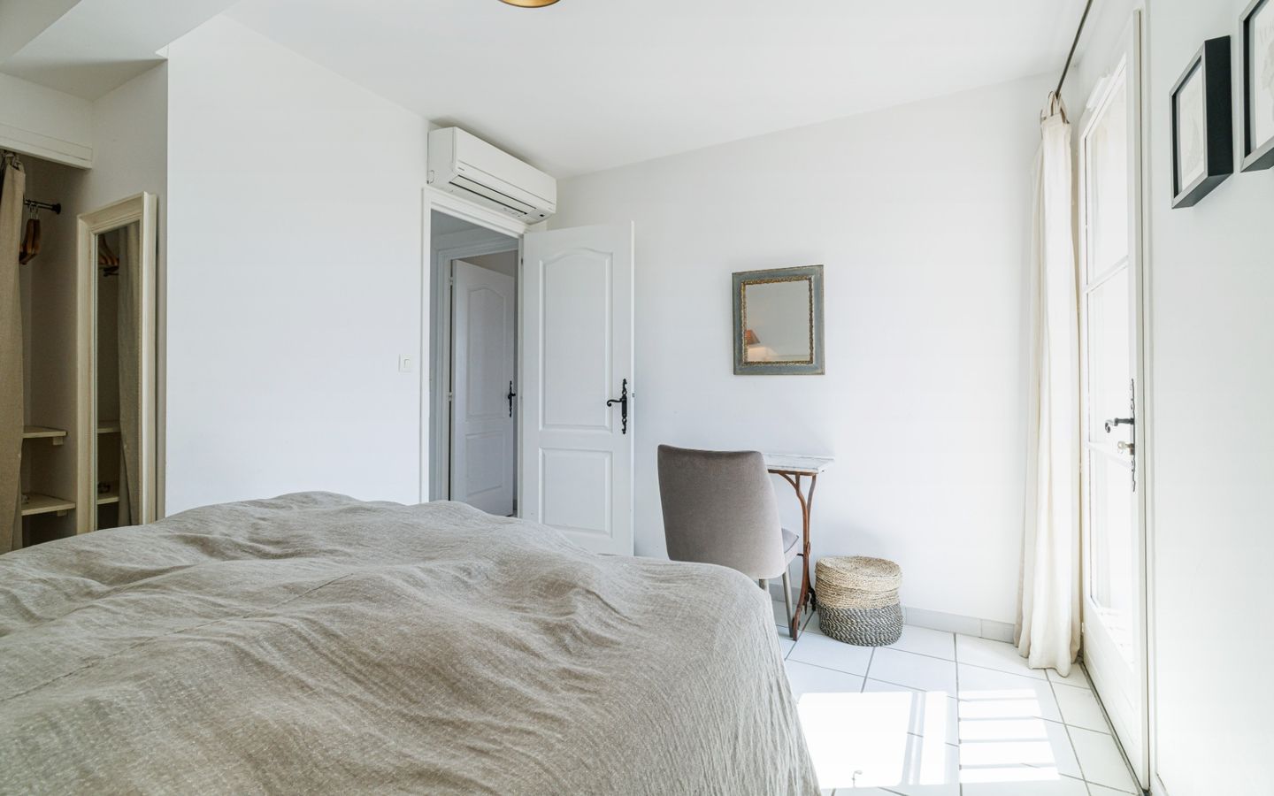 Villa-Mougins-Pibonson-Cote-dAzur-Homebase-26